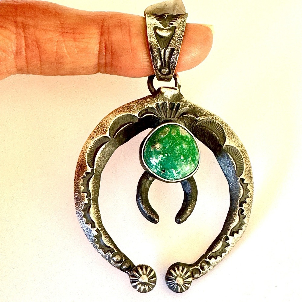 Navajo Naja Pendant Turquoise 2.25in Squash Lucky Horseshoe Signed EL Billah‎